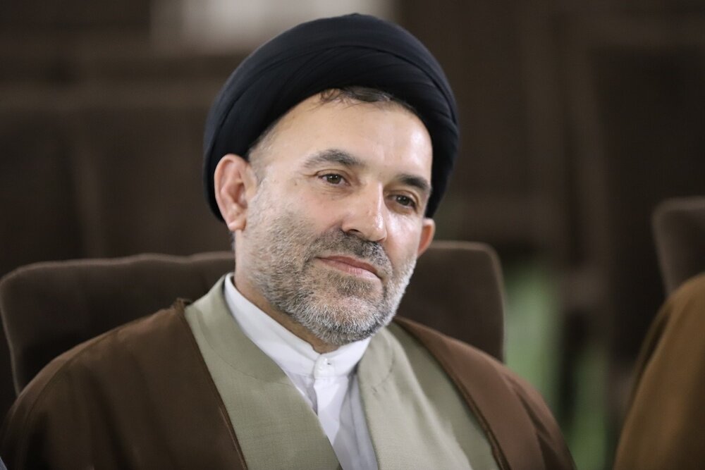 تمدن نوین اسلامی را با کمک بلاغ مبین جایگزین تمدن باطل غرب کنیم