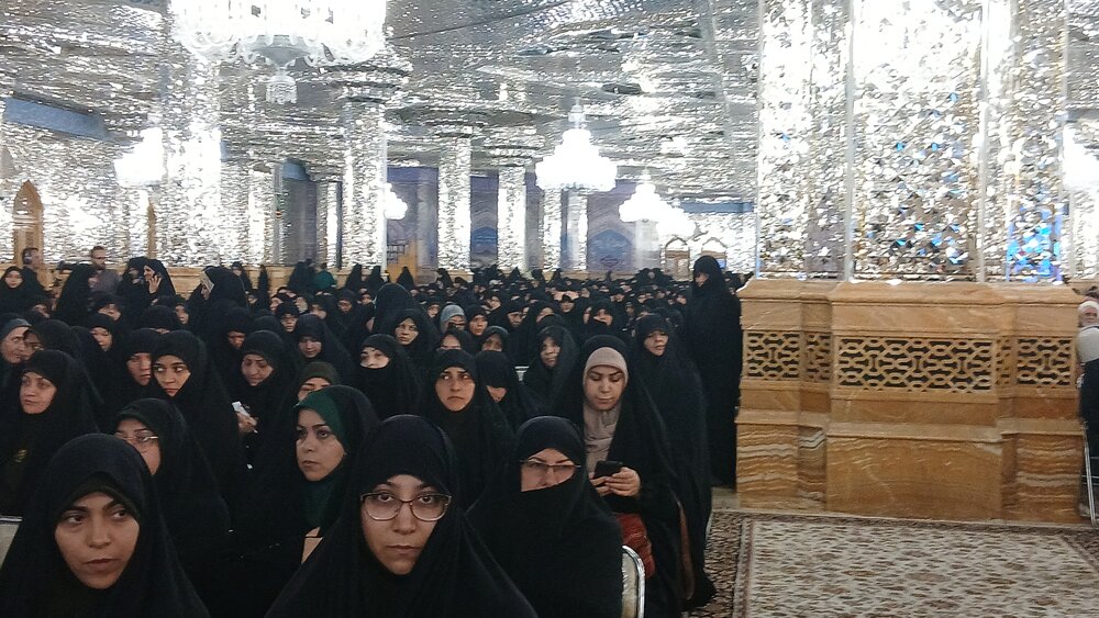 نشست تحلیلی وتببینی فتح قریب در حرم مطهر رضوی