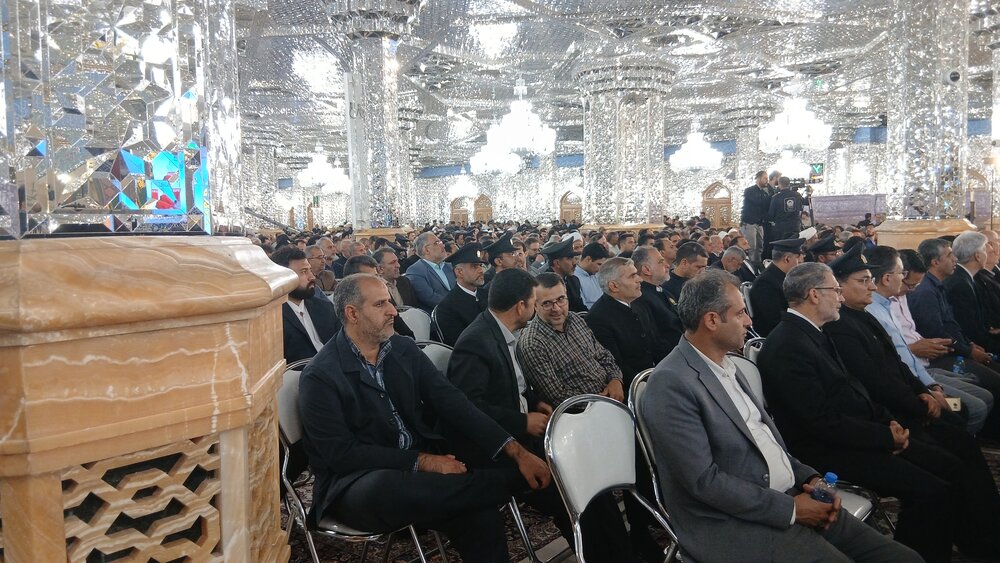 نشست تحلیلی وتببینی فتح قریب در حرم مطهر رضوی