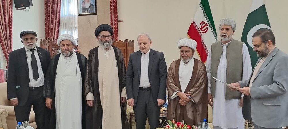 دیدار هیأت عالیرتبه شورای علمای شیعه پاکستان با سفیر جمهوری اسلامی ایران در اسلامآباد