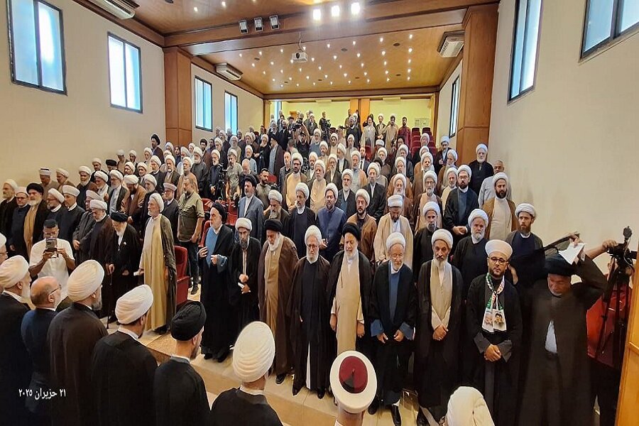 Mkutano wa wanazuoni wa Kishia katika Baraza Kuu la Kiislamu la Mashia wa Lebanon kuonesha mshikamano wao na Iran