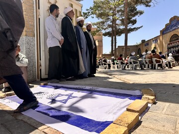 فیلم| محکومیت جنایات رژیم صهیونیستی و آمریکا در  مدرسه علمیه جعفریه قاین