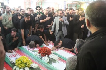 پیکر مطهر ۴ شهید مدافع وطن منطقه پدافند هوایی مرکزی تشییع شد+ تصاویر