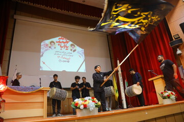 تصویر / همایش بزرگ مداحان نوجوان شاخص استان قم