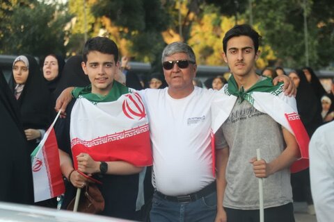 تصاویر / تجمع مردم استان  قزوین در حمایت از نیروهای مسلح و عملیات بزرگ بشارت فتح