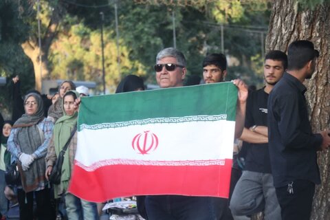 تصاویر / تجمع مردم استان  قزوین در حمایت از نیروهای مسلح و عملیات بزرگ بشارت فتح