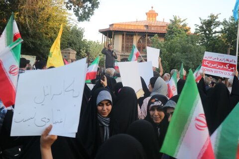 تصاویر / تجمع مردم استان  قزوین در حمایت از نیروهای مسلح و عملیات بزرگ بشارت فتح