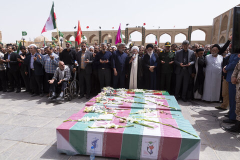 مراسم تشییع و اقامه نماز بر پیکر مطهر شهدای حمله رژیم صهیونیستی به یزد