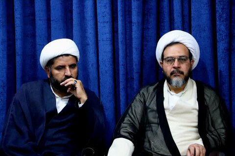 تصاویر/نشست روحانیون تبلیغی قروه با موضوع ضرورت جهاد تبیین