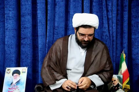 تصاویر/نشست روحانیون تبلیغی قروه با موضوع ضرورت جهاد تبیین