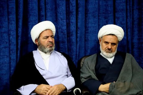 تصاویر/نشست روحانیون تبلیغی قروه با موضوع ضرورت جهاد تبیین