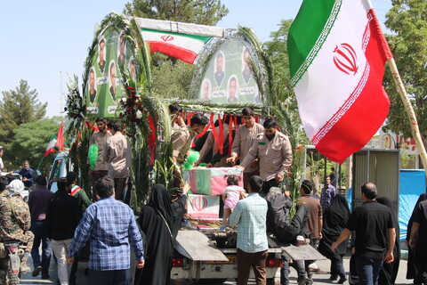 تصاویر/عطر شهادت در کرمان پیچید؛ وداع جانسوز مردم با فرزندان حاج قاسم