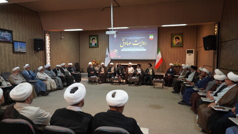 تصاویر| نشست تبیینی روایت صادق با حضور استاندار اصفهان