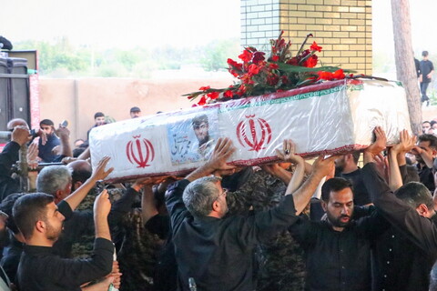 تصاویر / مراسم تشییع پیکر دو شهید تجاوز رژیم صهیونیستی در درچه اصفهان