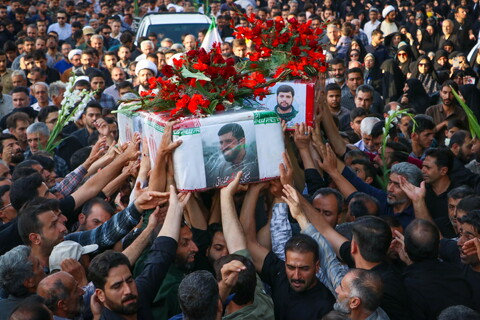 تصاویر / مراسم تشییع پیکر دو شهید تجاوز رژیم صهیونیستی در درچه اصفهان