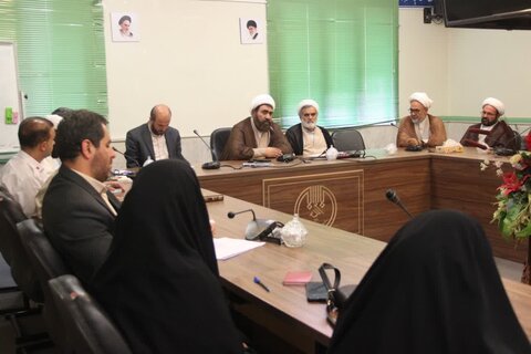 تصاویر / جلسه ستاد شئون فرهنگی ومناسبات مذهبی وِیژ ه ایام ماه محرم وصفر