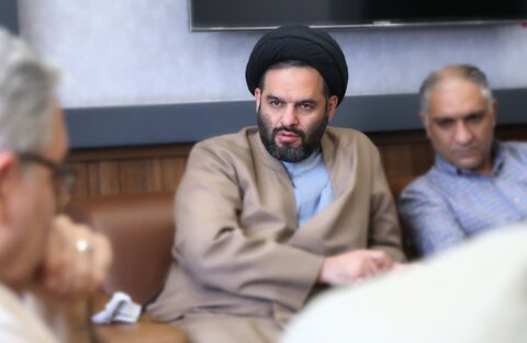 تصاویر / نشست توجیهی مدیر کل اوقاف قزوین با  امنا امامزادگان و بقاع متبرکه شهر قزوین