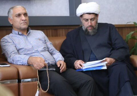 تصاویر / نشست توجیهی مدیر کل اوقاف قزوین با  امنا امامزادگان و بقاع متبرکه شهر قزوین