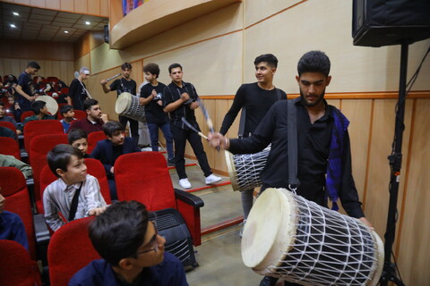 تصویر / همایش بزرگ مداحان نوجوان شاخص استان قم