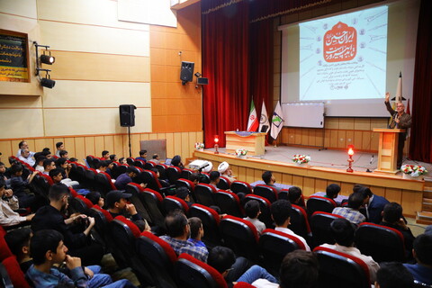 تصویر / همایش بزرگ مداحان نوجوان شاخص استان قم
