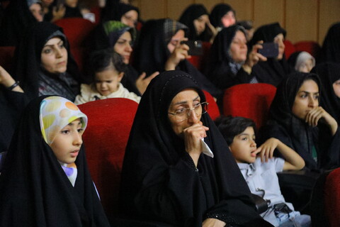 تصویر / همایش بزرگ مداحان نوجوان شاخص استان قم