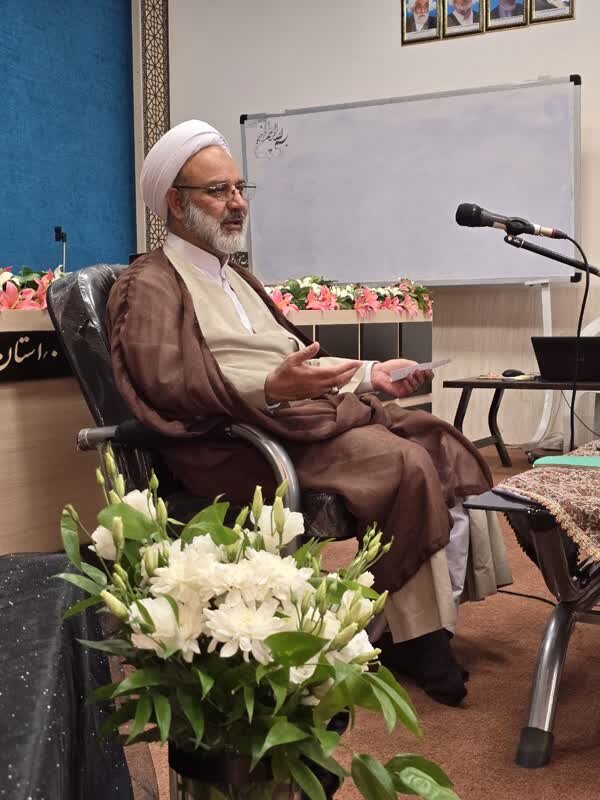تأکید مدیر حوزه علمیه خواهران یزد بر جهاد تبیین و مقاومت در برابر تهاجم دشمن + عکس