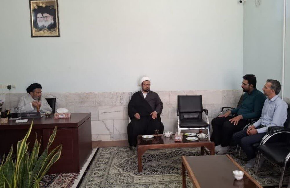 مسائل عمرانی مدارس علمیه شهرستان‌های بهاباد و بافق بررسی شد+عکس