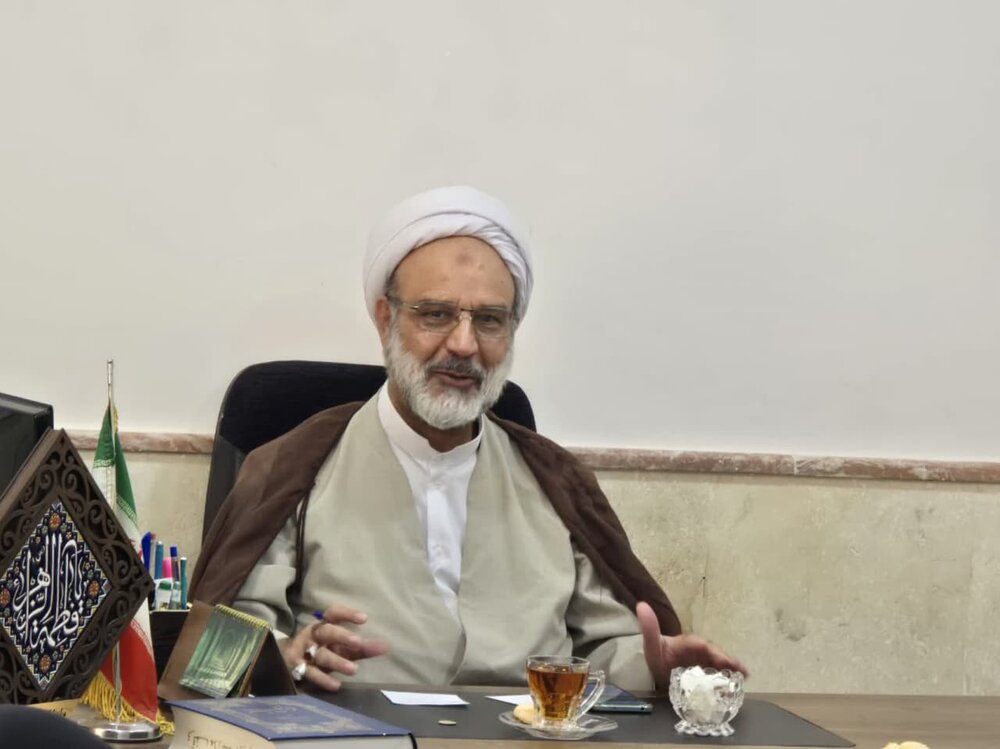 تقدیر از کارکنان مدرسه علمیه الزهرا (س) یزد+ تصاویر