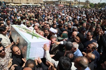 حضور باشکوه ملت ایران در تشییع پیکر شهدای اقتدار حماسه بزرگی رقم زد