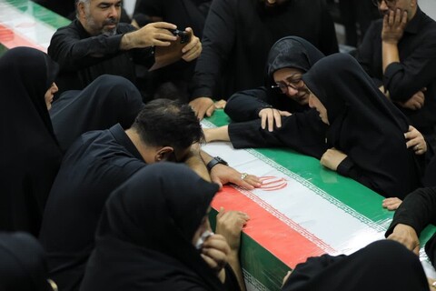 مراسم وداع با پیکر دو تن از شهدای حمله رژیم منحوس صهیونیستی به سپاه استان البرز