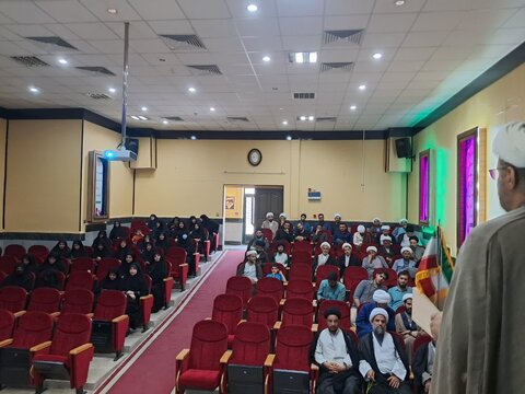 تصاویر جلسه کمیته تبلیغ با موضوع جهاد تبیین جنگ و محرم در الیگودرز