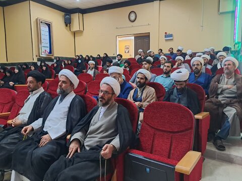 تصاویر جلسه کمیته تبلیغ با موضوع جهاد تبیین جنگ و محرم در الیگودرز