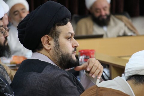 تصاویر| نشست ماهانه مدیران مدارس علمیه حوزه اصفهان