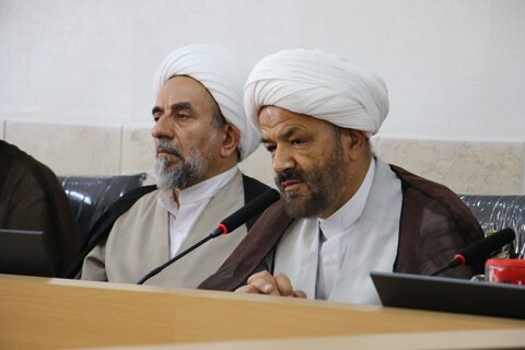 تصاویر| نشست ماهانه مدیران مدارس علمیه حوزه اصفهان