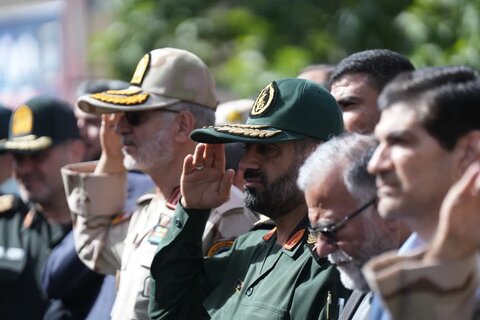 آیین تشییع و بدرقه ۱۰ شهید والامقام در خرم آباد