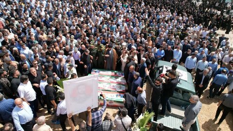 آیین تشییع و بدرقه ۱۰ شهید والامقام در خرم آباد