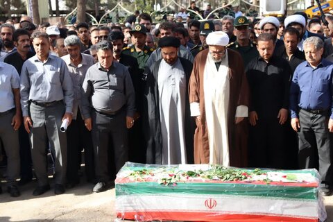 تصاویر تشییع پیکر شهید رضا رضایی از شهدای مدافع وطن در کوهدشت