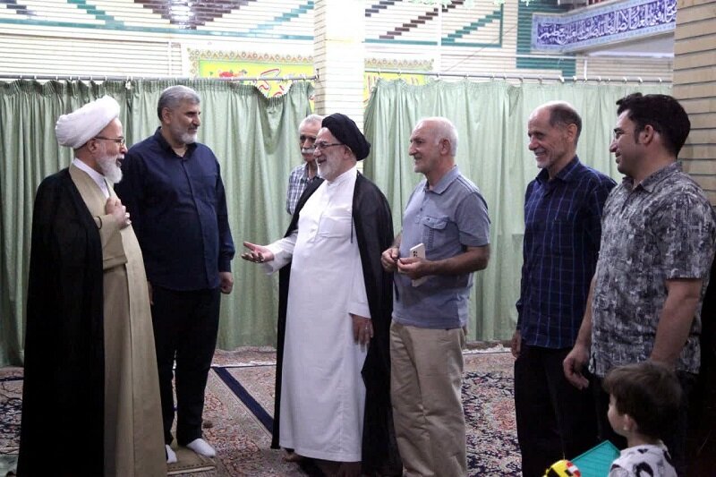 ملت ایران سربلندانه در برابر استکبار ایستاد و کاری تاریخی انجام داد+ تصاویر