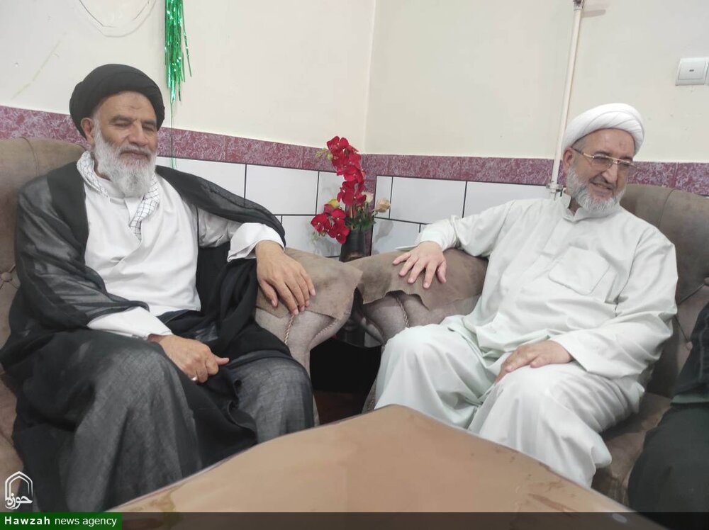 دیدار و تکریم علماء اهواز زائر بیت الله الحرام توسط امام جمعه