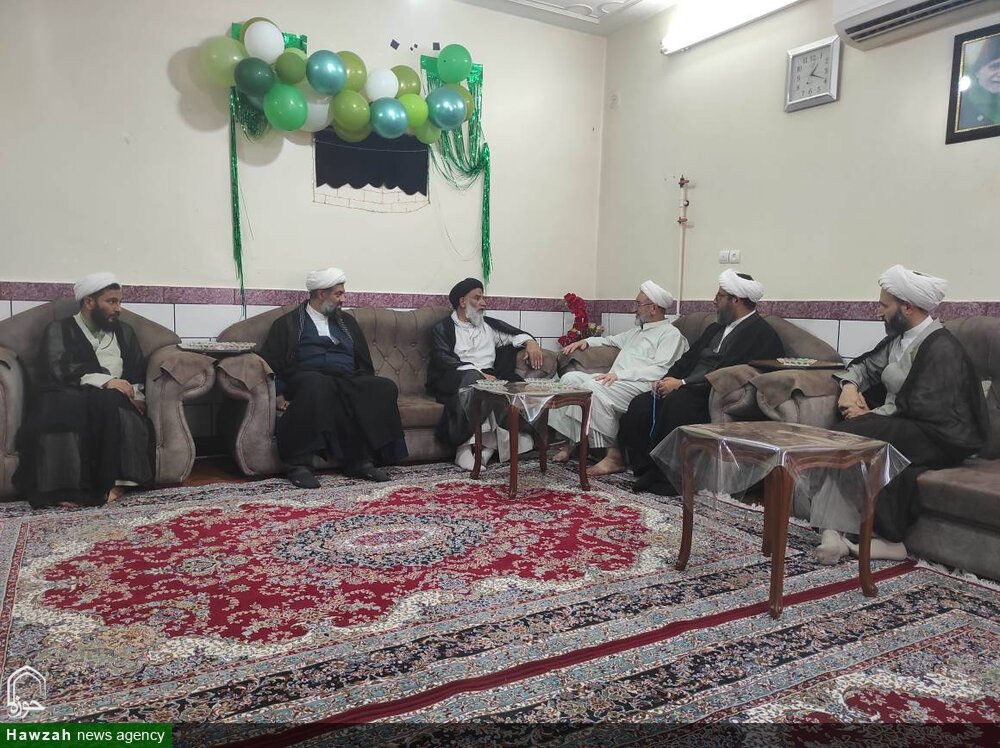 دیدار و تکریم علماء اهواز زائر بیت الله الحرام توسط امام جمعه