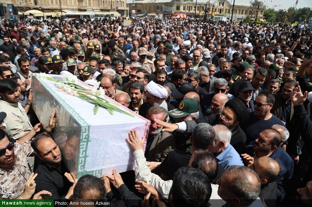 حضور باشکوه ملت ایران در تشییع پیکر شهدای اقتدار حماسه بزرگی رقم زد