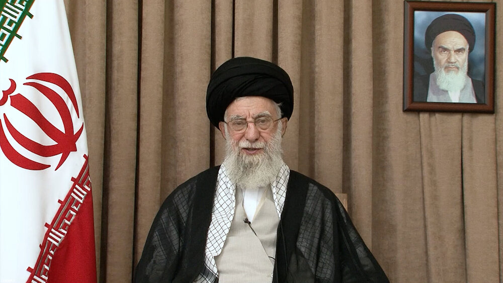 Utawala wa Kizayuni umeporomoka chini ya mapigo ya Jamhuri ya Kiislamu na kusagwasagwa / Hongera kwa taifa tukufu la Iran na vikosi vya kijeshi