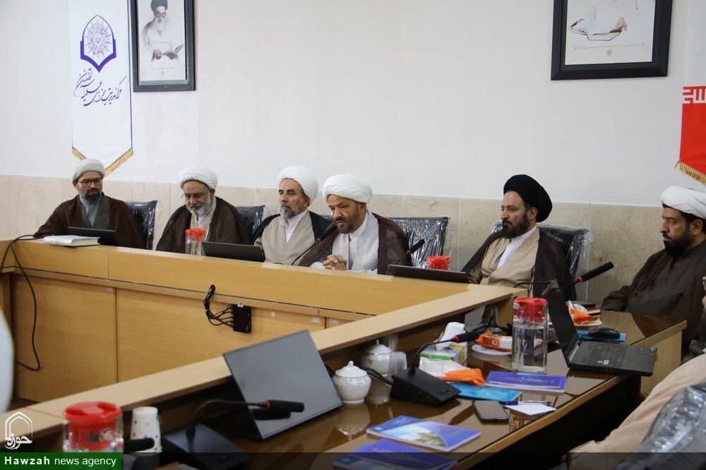 برگزاری جلسه شورای مدیران مدارس علمیه اصفهان با محوریت تبیین بیانیه رهبری انقلاب+ تصاویر