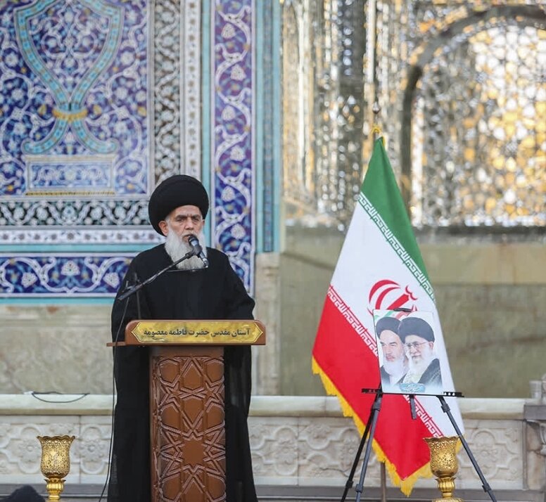 خون شهدا انقلاب و بیرق اباعبدالله(ع) را بیمه کرد