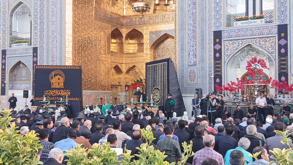 مراسم اذن عزای سیدالشهدا در حرم مطهر رضوی