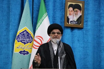 تصاویر/ اقامه نماز جمعه در شهرستان دهلران