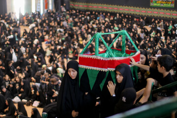 تصاویر/ مراسم شیرخوارگان حسینی در بیرجند