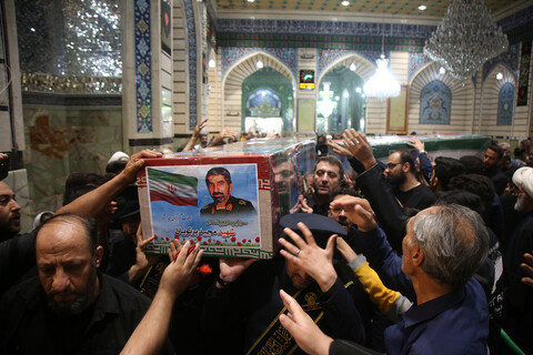 تصاویر/ وداع با شهدای حملات رژِیم صهیونی در شب اول محرم