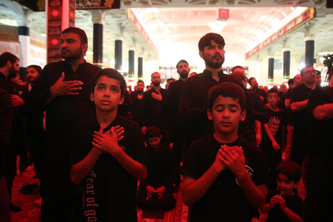 تصاویر/ وداع با شهدای حملات رژِیم صهیونی در شب اول محرم