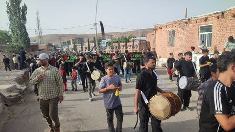 تصاویر/ستقبال و وداع با پیکر پاسدار شهید امیر معصومی در روستای آزرانا